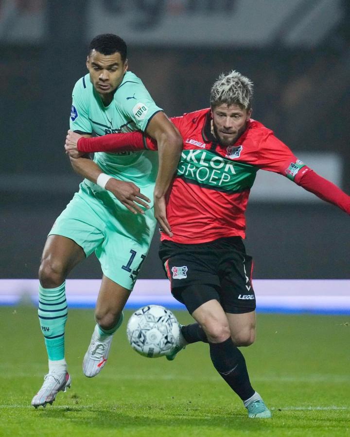 后撤步三分 后撤步三分