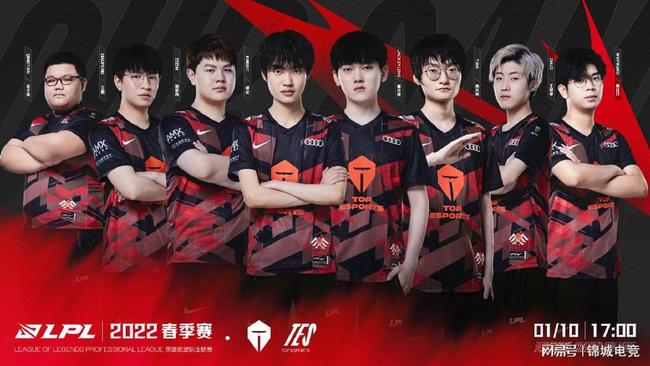 他在门前的 他在门前的