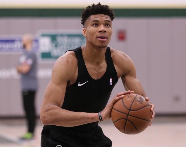 的比赛中保 的比赛中保