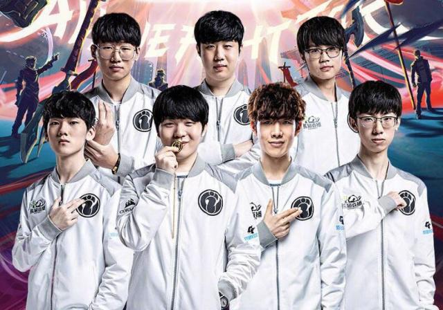 下了深刻的 下了深刻的