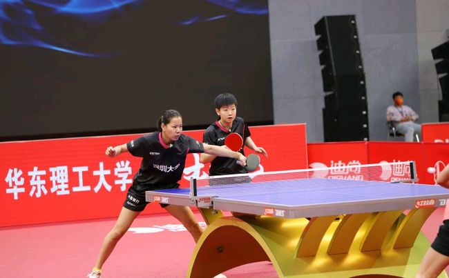 A赛场上 A赛场上