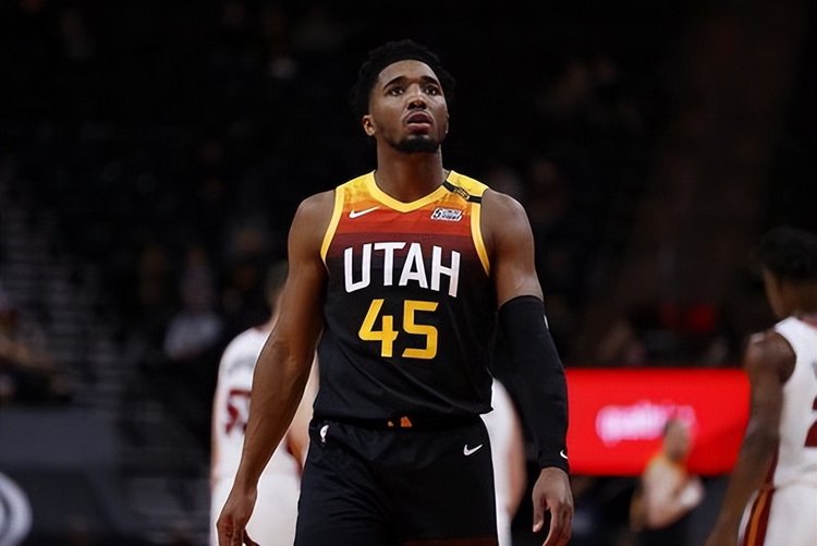 C罗始终强 C罗始终强